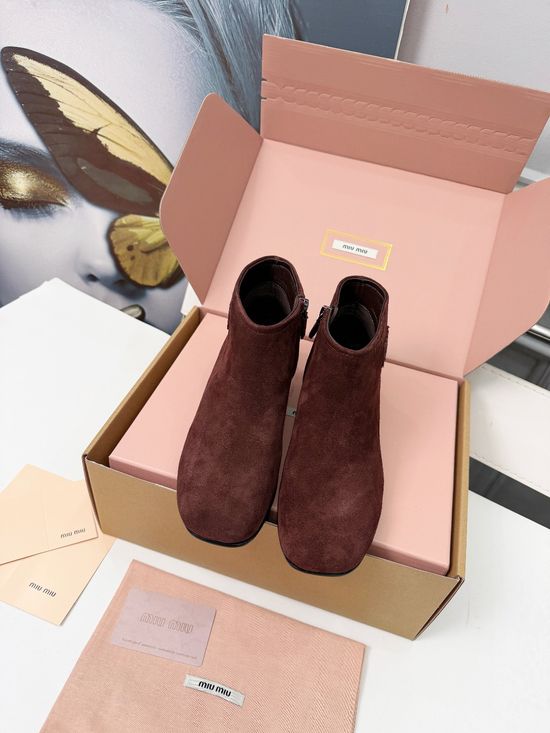 Miu Miu Vintage Square Toe Casual Ankle Boots