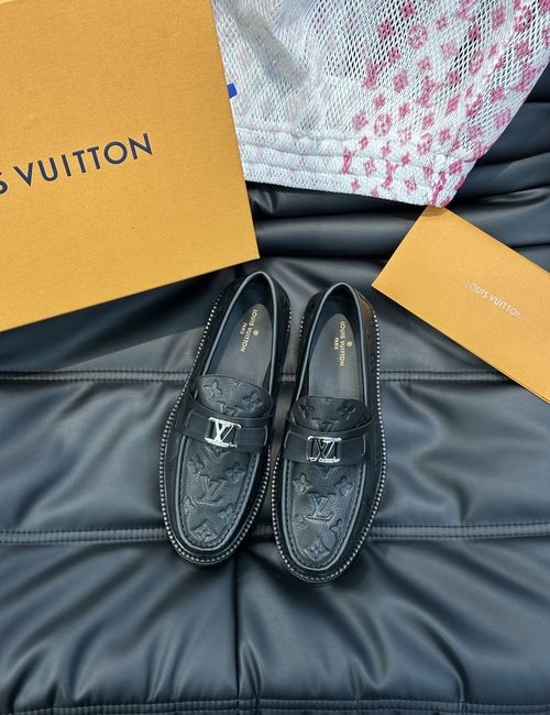 Louis Vuitton LV Top Layer Cowhide Loafers Exquisite Craftsmanship