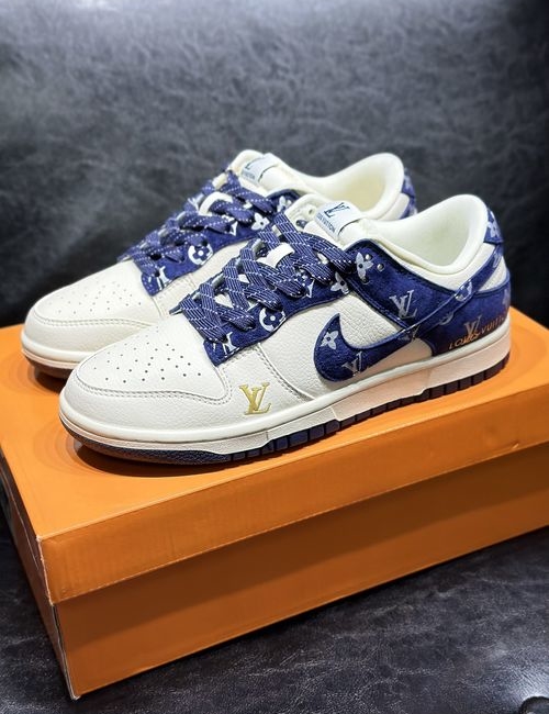 Louis Vuitton LV Dunk Low Co-branded Couple Shoes