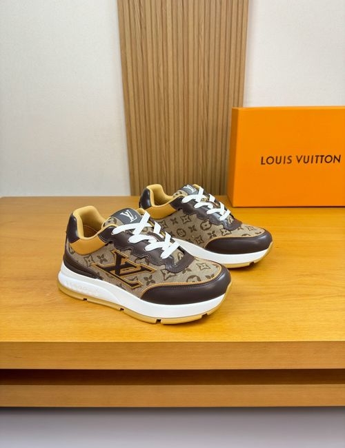 Louis Vuitton LV High-gloss Canvas Casual Sneakers