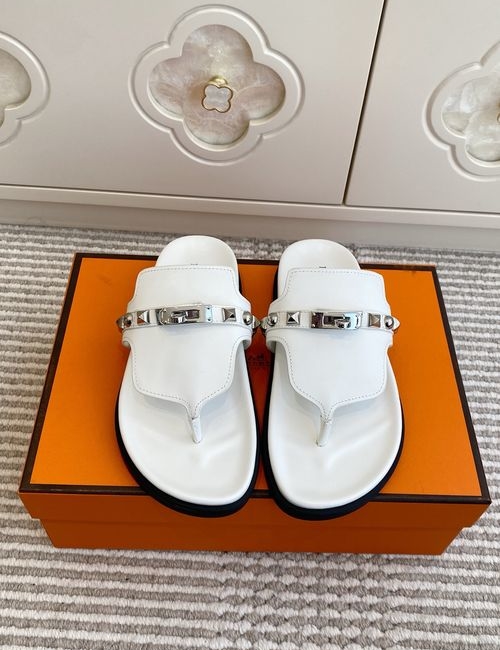 Hermes Kelly Buckle Thong Cowhide Leather Slippers