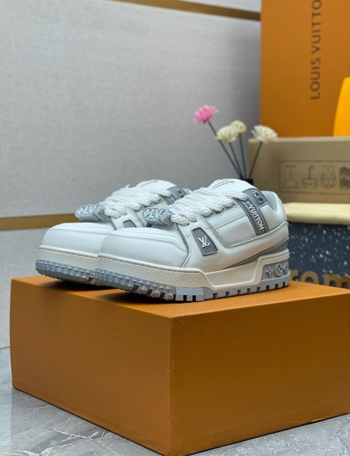 Louis Vuitton LV Trainer 2 Sneaker Wide Thick Design