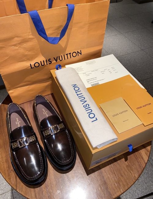 Louis Vuitton LV Major Loafers Hand-stitched Leather Upper