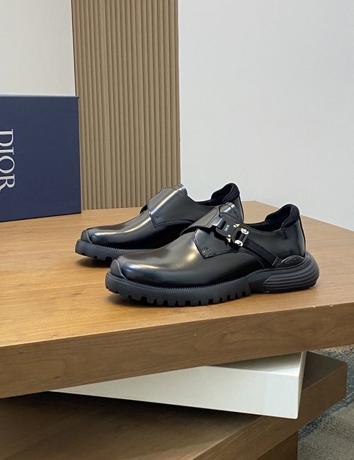 Christian Dior CD Fashion Sneakers Inspired By Retro Running Shoes