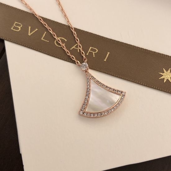 Bvlgari Fan Shape Mother of Pearl Necklace