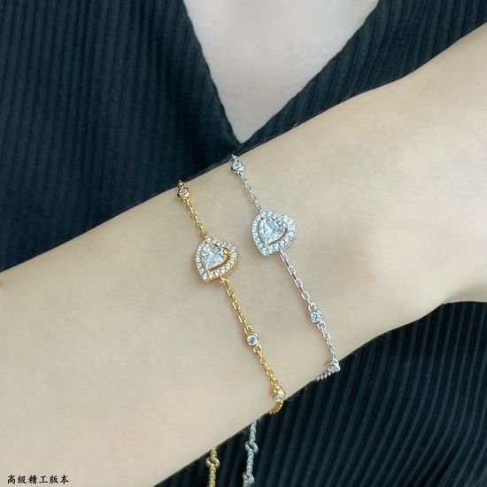 Messika Classic Heart Charm Bracelet