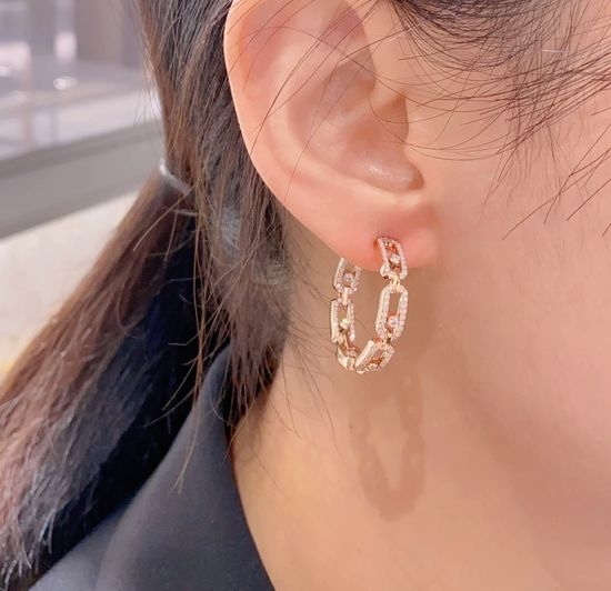 Messika Circular Sleek Moving Hoop Earrings