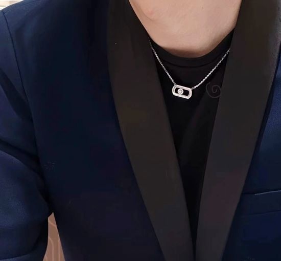 Messika Single Diamond Sliding Pendant Necklace