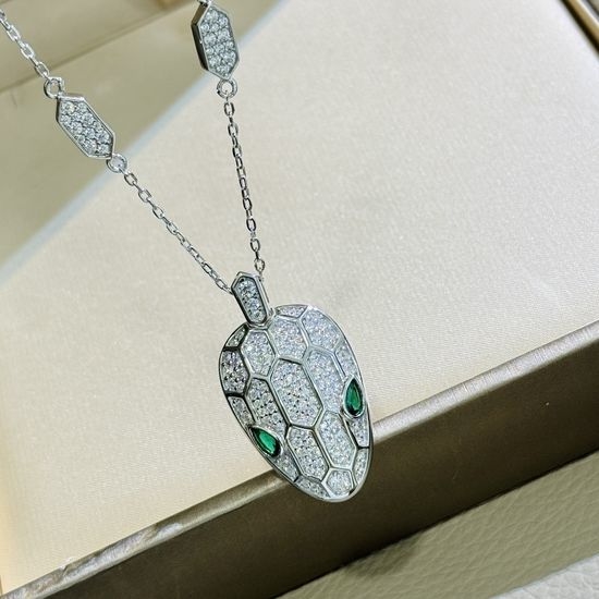 Bvlgari Emerald Snake Shape Diamond Necklace