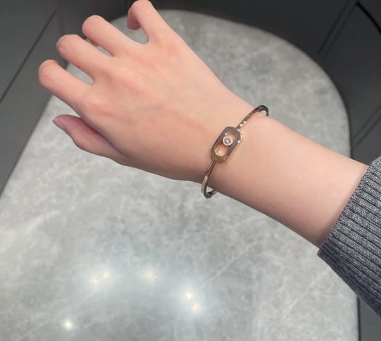 Messika Large Polished Flexible Bangle