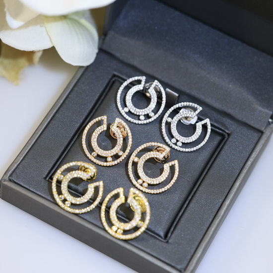 Messika Messika Diamond Stud Earrings with Fly Disc Back
