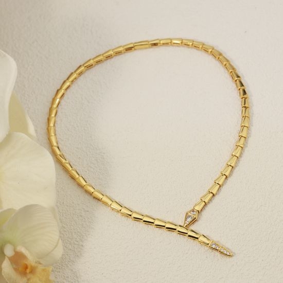 Bvlgari BVLGARI Serpenti Diamond Snake Necklace
