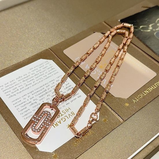 Bvlgari Paperclip V-gold Necklace