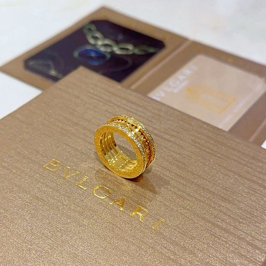 Bvlgari Elegant Diamond Ring Shape Necklace