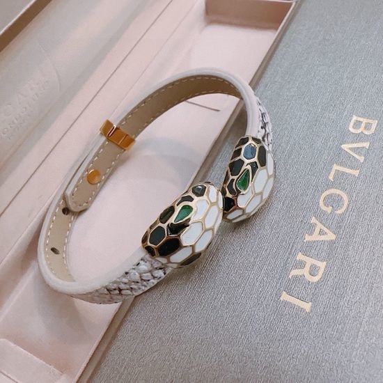 Bvlgari High Quality Leather Bracelet Vintage Style