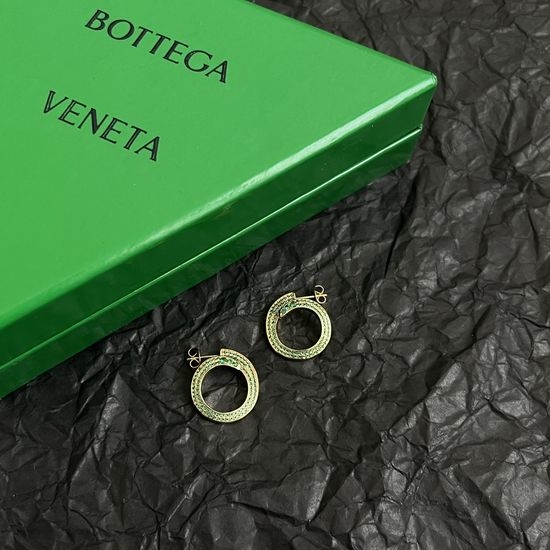 Bvlgari Delicate Elegant Stud Earrings