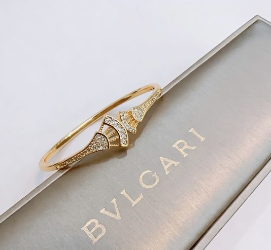 Bvlgari Vintage Bangle Bracelet Exquisite Craftsmanship