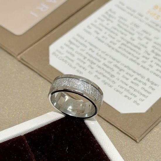 Bvlgari Elegant Necklace Ring Set High Quality