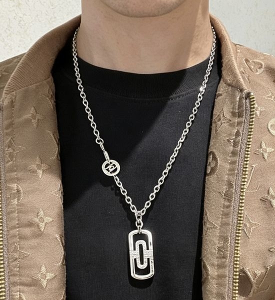 Bvlgari Enamel Decorated Elegant Chain Necklace