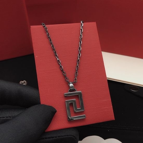 Versace Black Simple Pendant Necklace Versatile Style