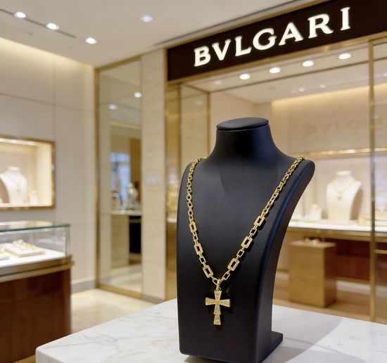 Bvlgari Classic Ring Shape Elegant Necklace