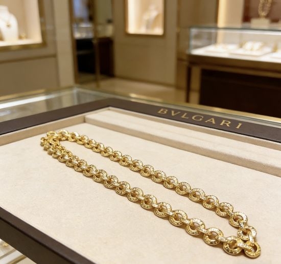 Bvlgari BVLGARI Divas Dream Classic Pendant Necklace