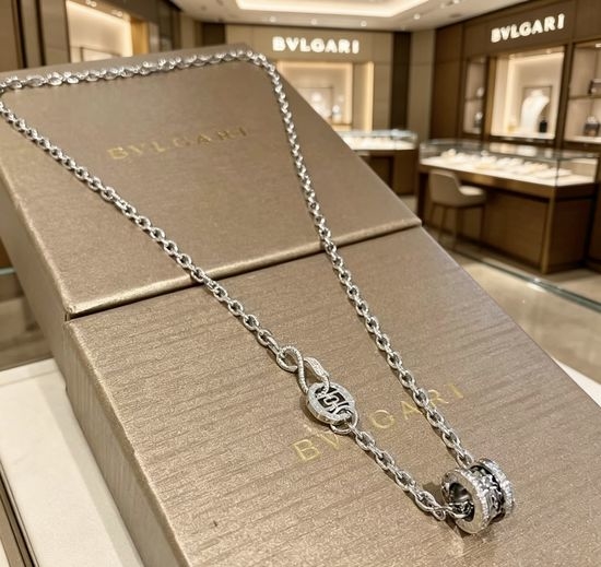 Bvlgari Classic Ring Shape Pendant Necklace