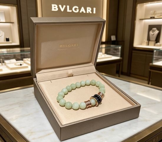 Bvlgari Natural Stone Bracelet Elegant Daily Accessory