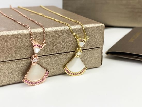 Bvlgari Skirt Pendant Necklace Pink Diamond Mother of Pearl Jewelry
